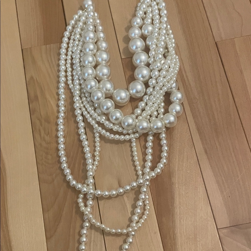 v i n t a g e :: 
Iconic princess Elegant Necklace